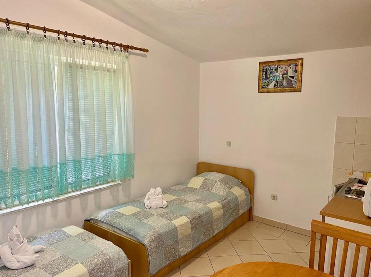 Apartments Tiho & Jelena Blace Luaran gambar